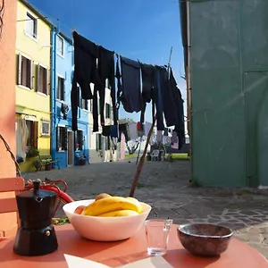 Casa Arancione A Appartement Burano